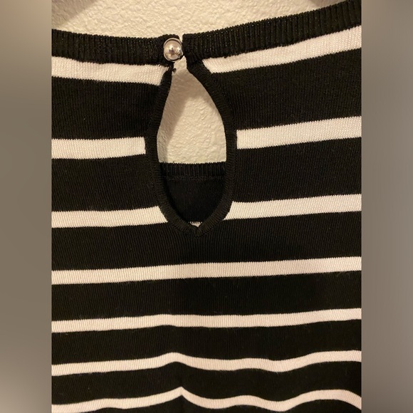 White House Black Market Top Black/White Womens Size XS - Picture 4 of 9